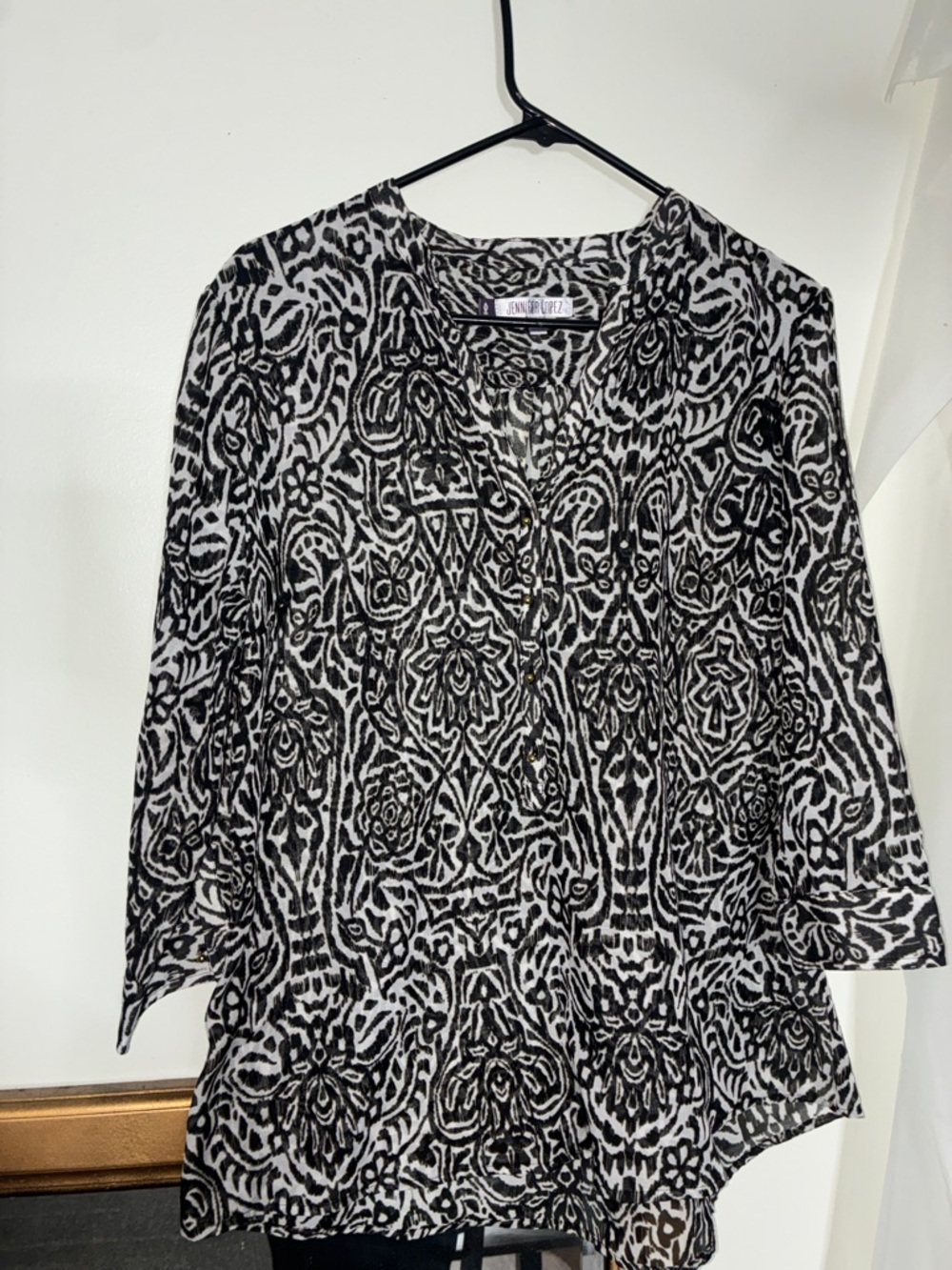 Jennifer Lopez Black & White Abstract Print Blouse XL